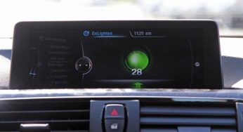 Enlighten app: il display di bordo che anticipa il semaforo
