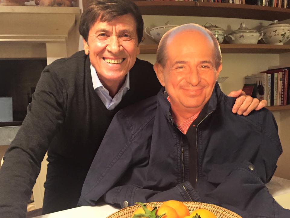 Gianni Morandi e Giancarlo Magalli selfie