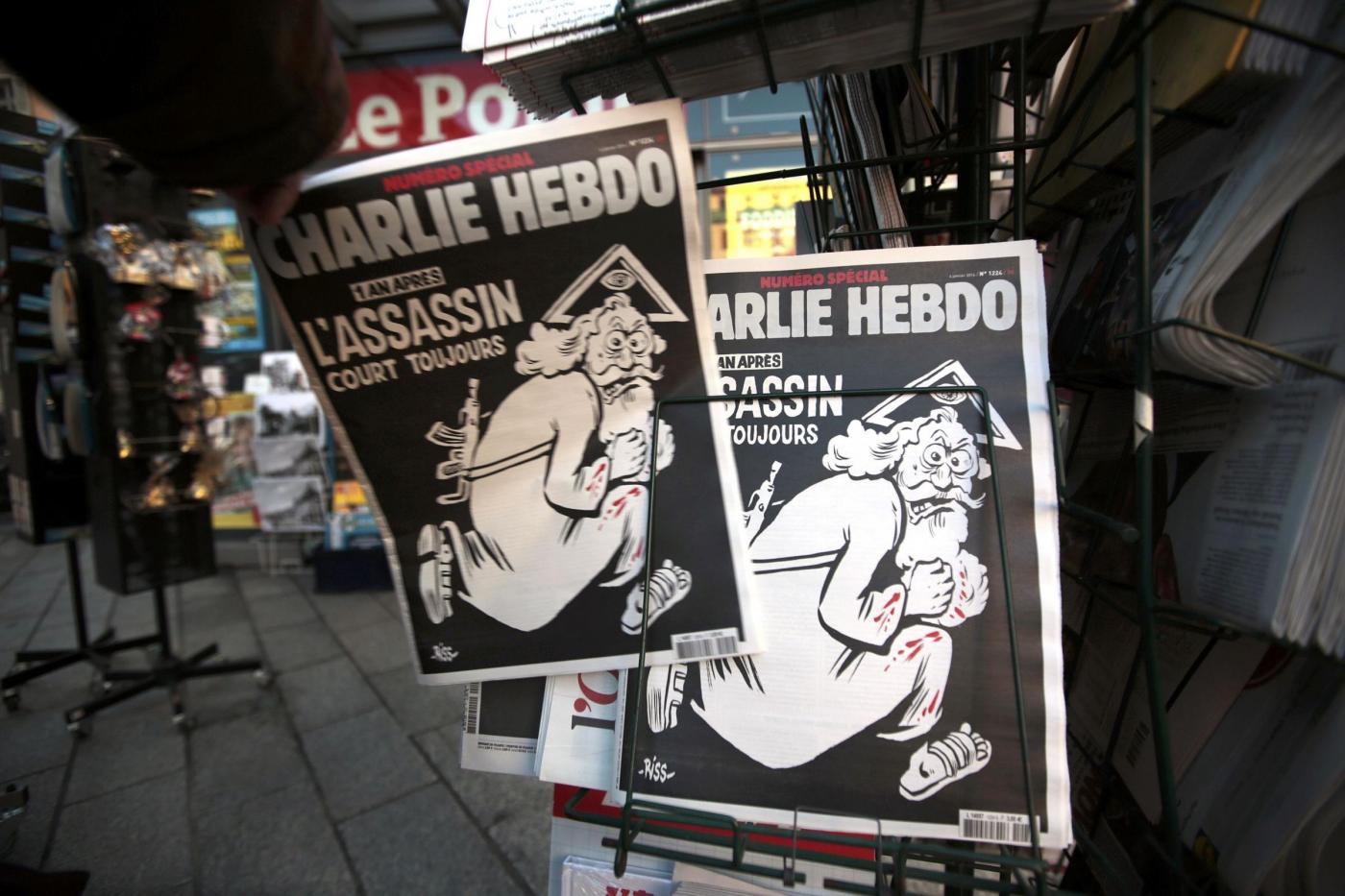 La copertina di Charlie Hebdo per l'anniversario della strage
