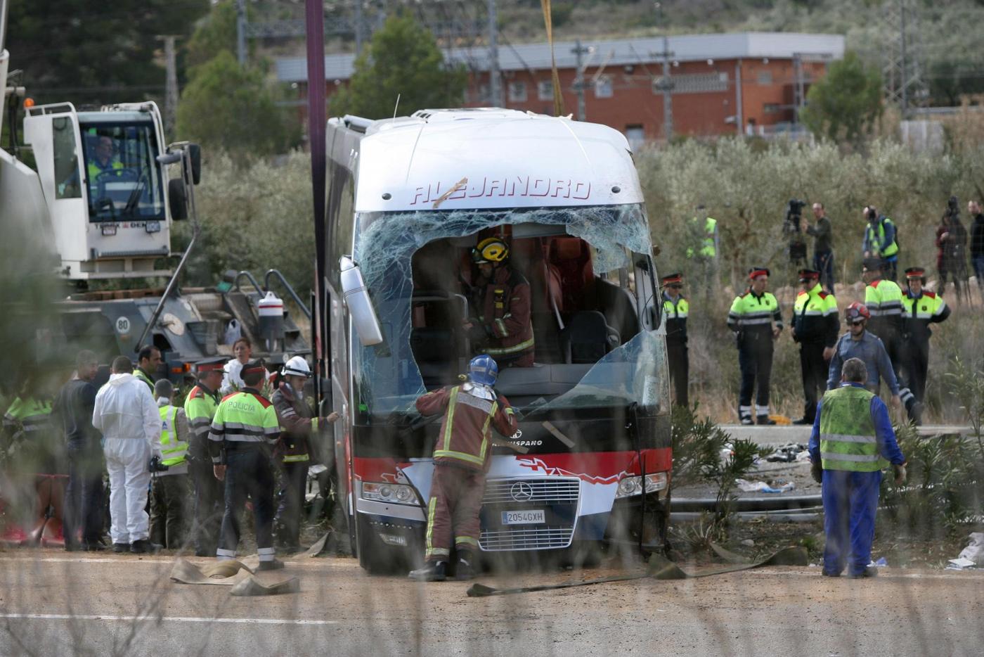 Spagna si schianta bus di studenti erasmus a Tarragona
