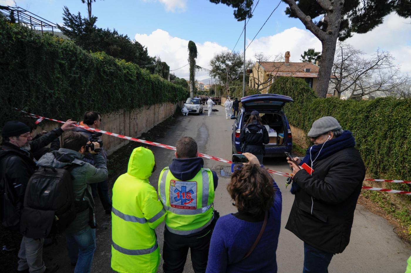 Palermo duplice omicidio uccisi due uomini a colpi di pistola