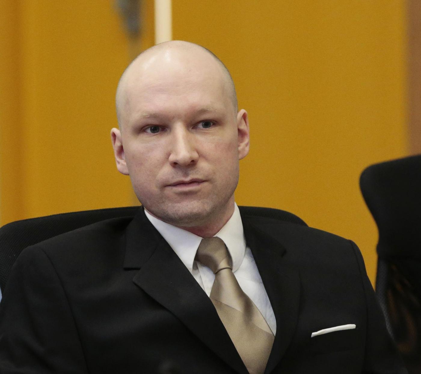 Norvegia: Breivik a processo, saluto nazista in aula