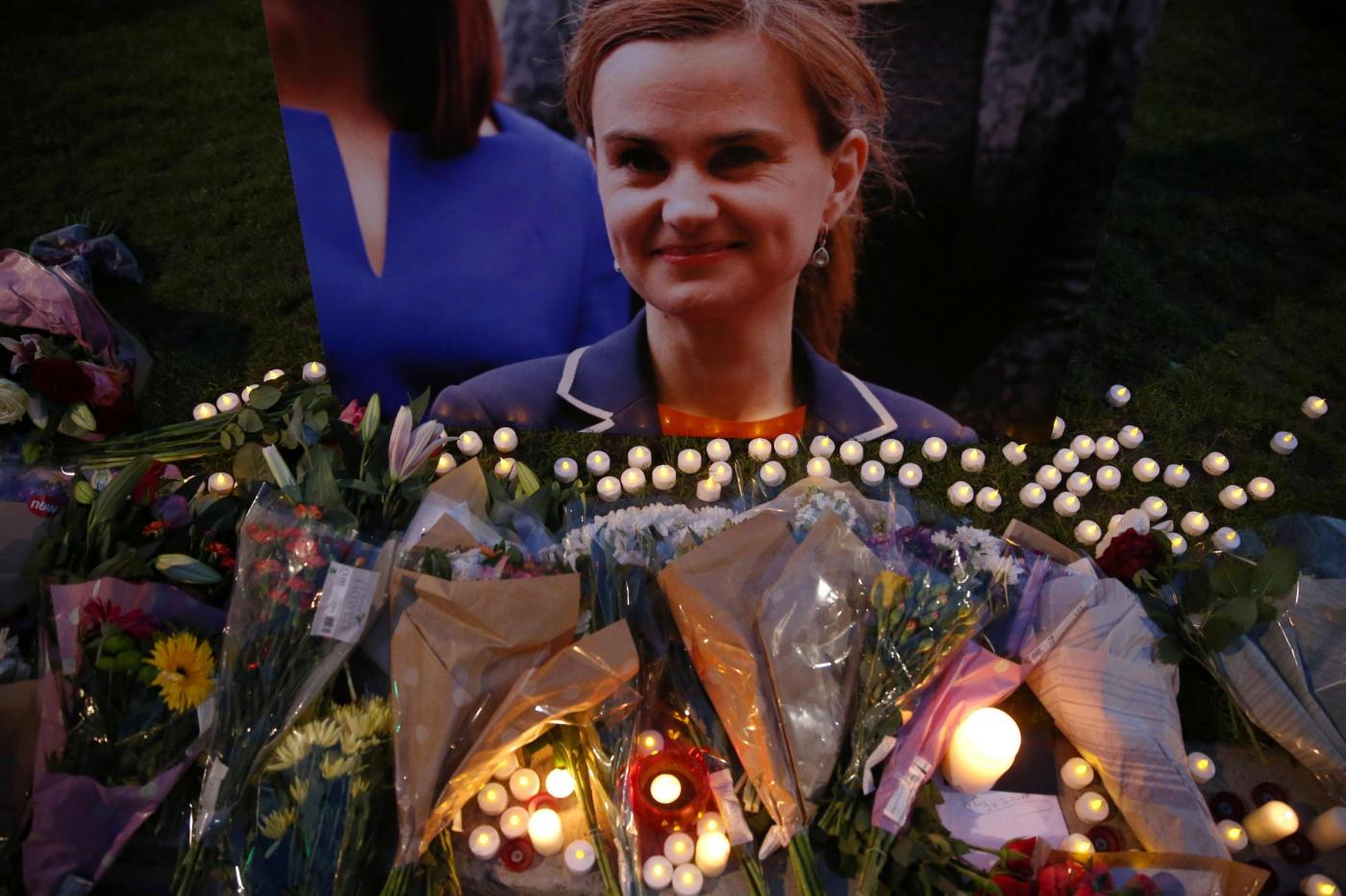 Londra, veglia in memoria della parlamentare laburista uccisa