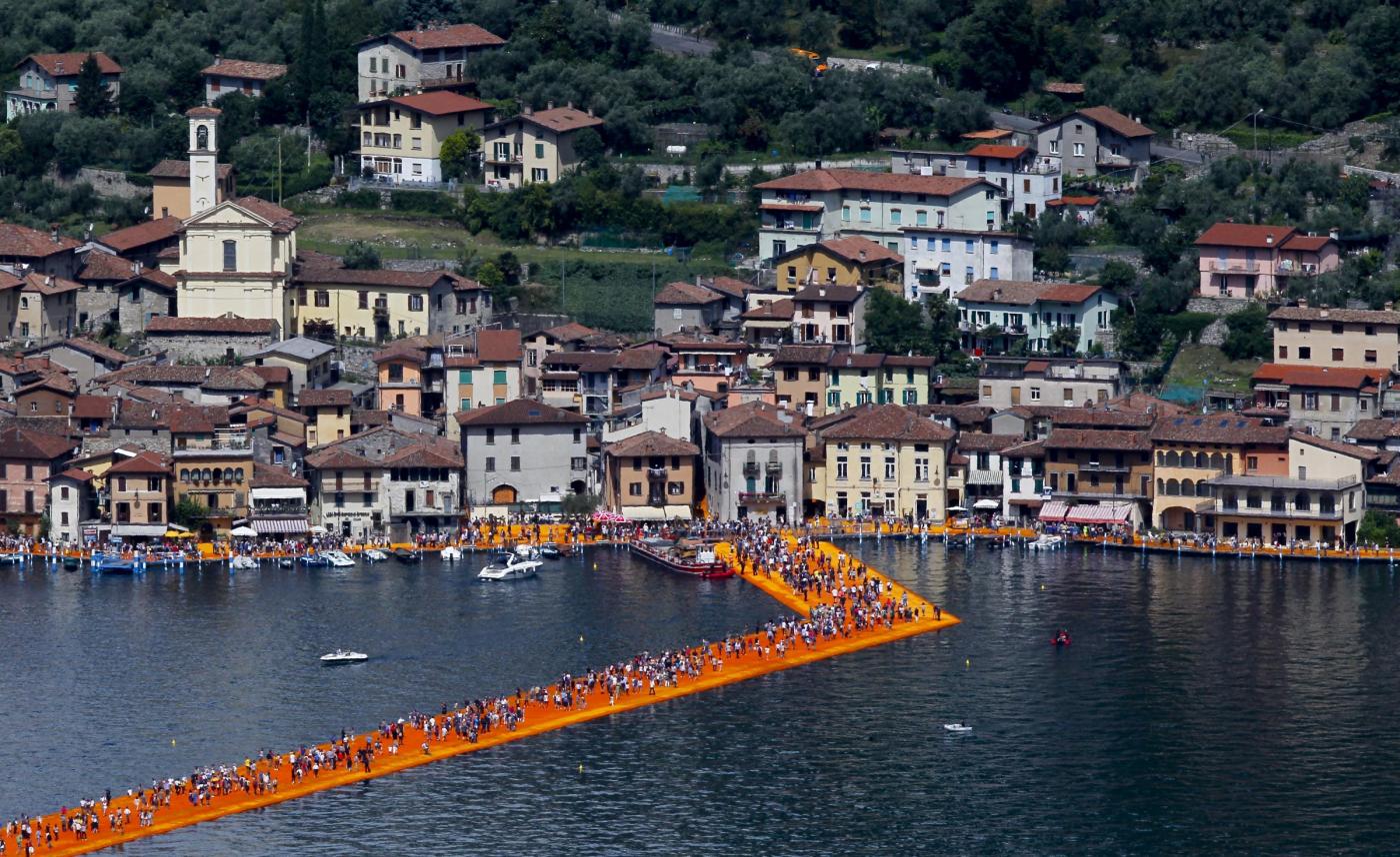 The Floating Piers opera dell'artista Christo