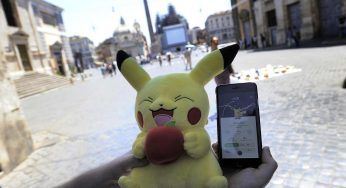 Pokemon Go, multa a Padova: in scooter con il cellulare e senza patente