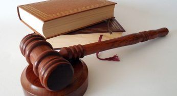 Avvocato o avvocatessa, qual è la forma corretta?