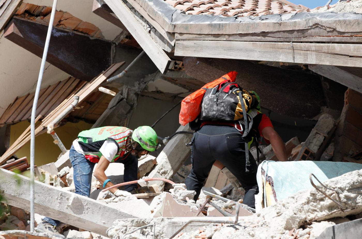 Forte terremoto in centro Italia