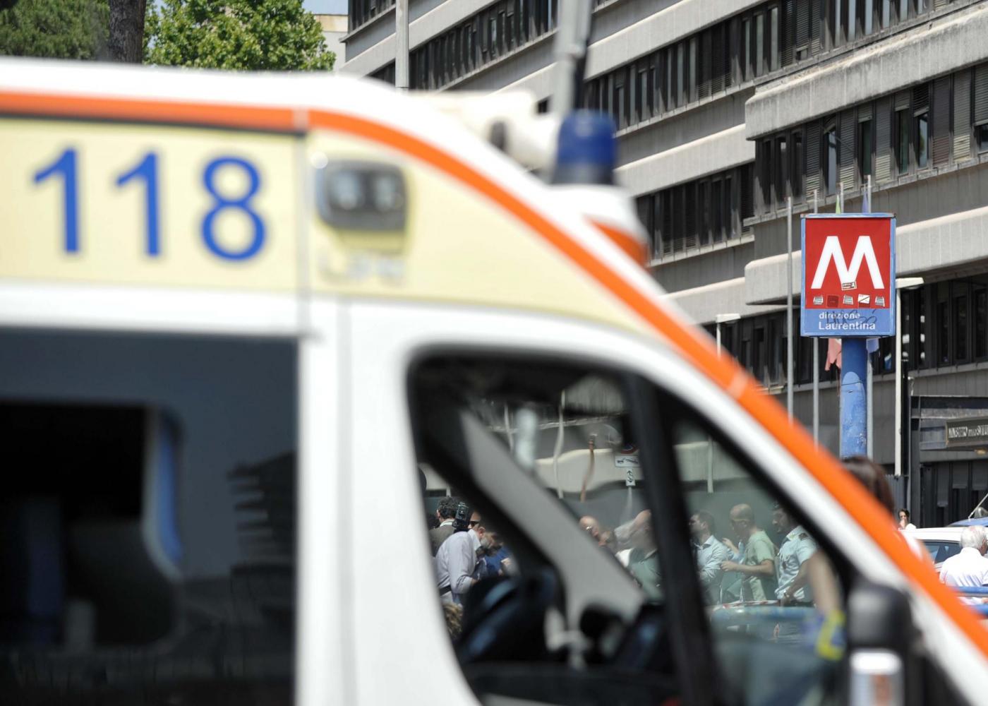 Roma, incidente nella Metro B fermata Eur Palasport