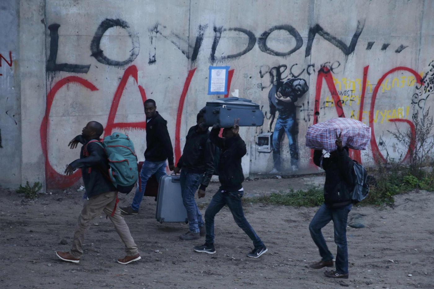 Francia,smantellamento del campo profughi " la giungla"di Calais