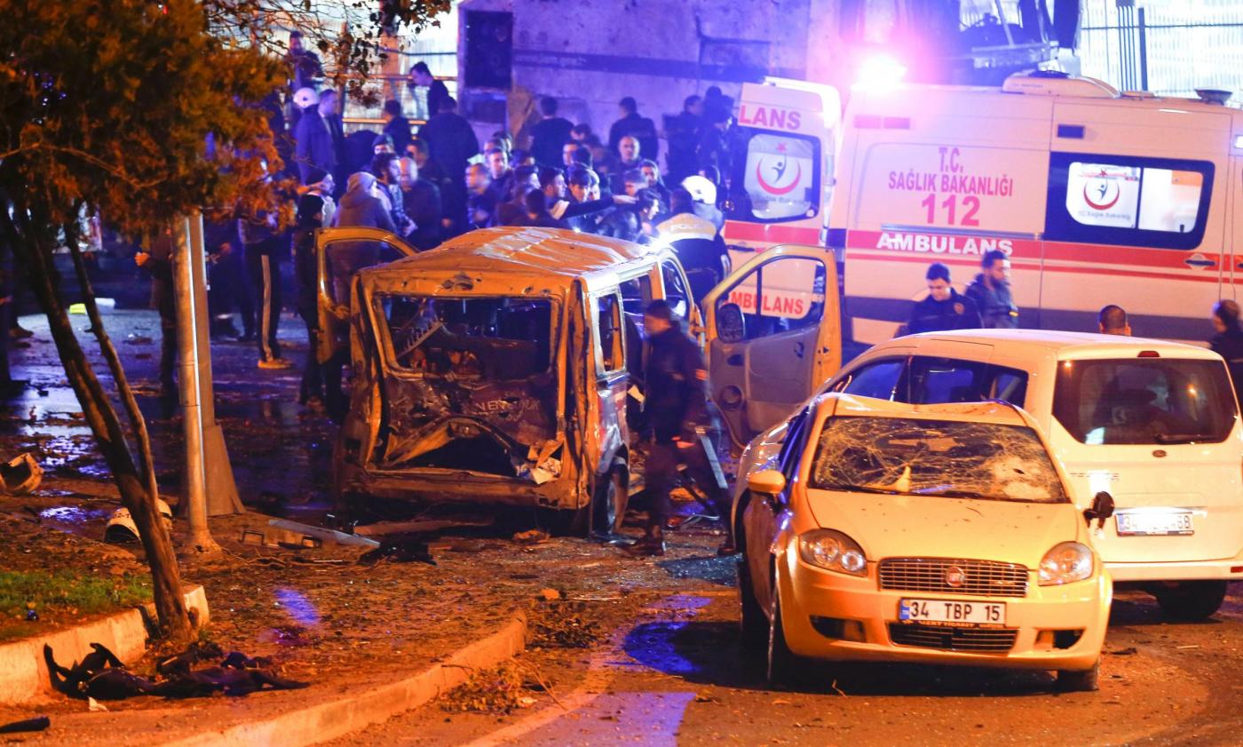 Turchia, autobomba vicino allo stadio del Besiktas a Istanbul