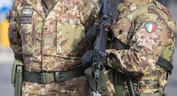 Capodanno blindato nelle città italiane: cecchini e droni nelle piazze, più controlli ed espulsioni per migranti irregolari