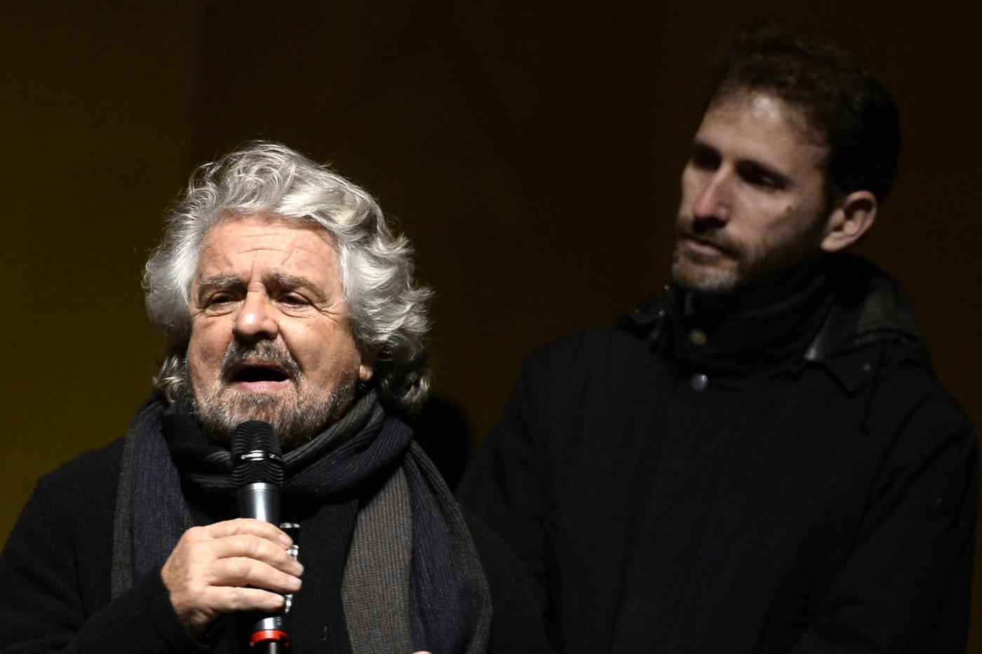 Beppe Grillo chiude la campagna referendaria #IoDicoNo a Torino