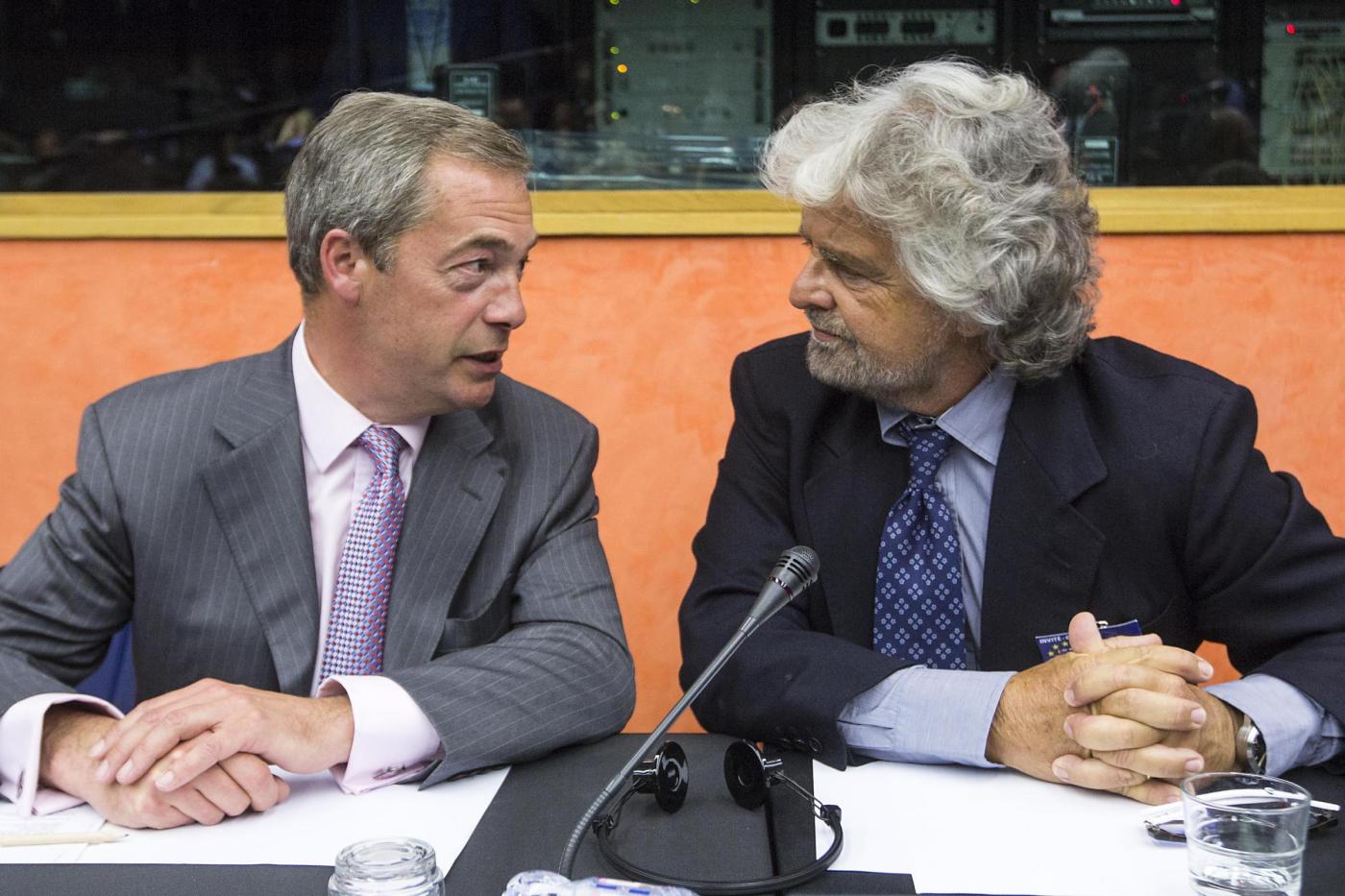 Beppe Grillo e Nigel Farage incontrano i deputati del gruppo Efdd