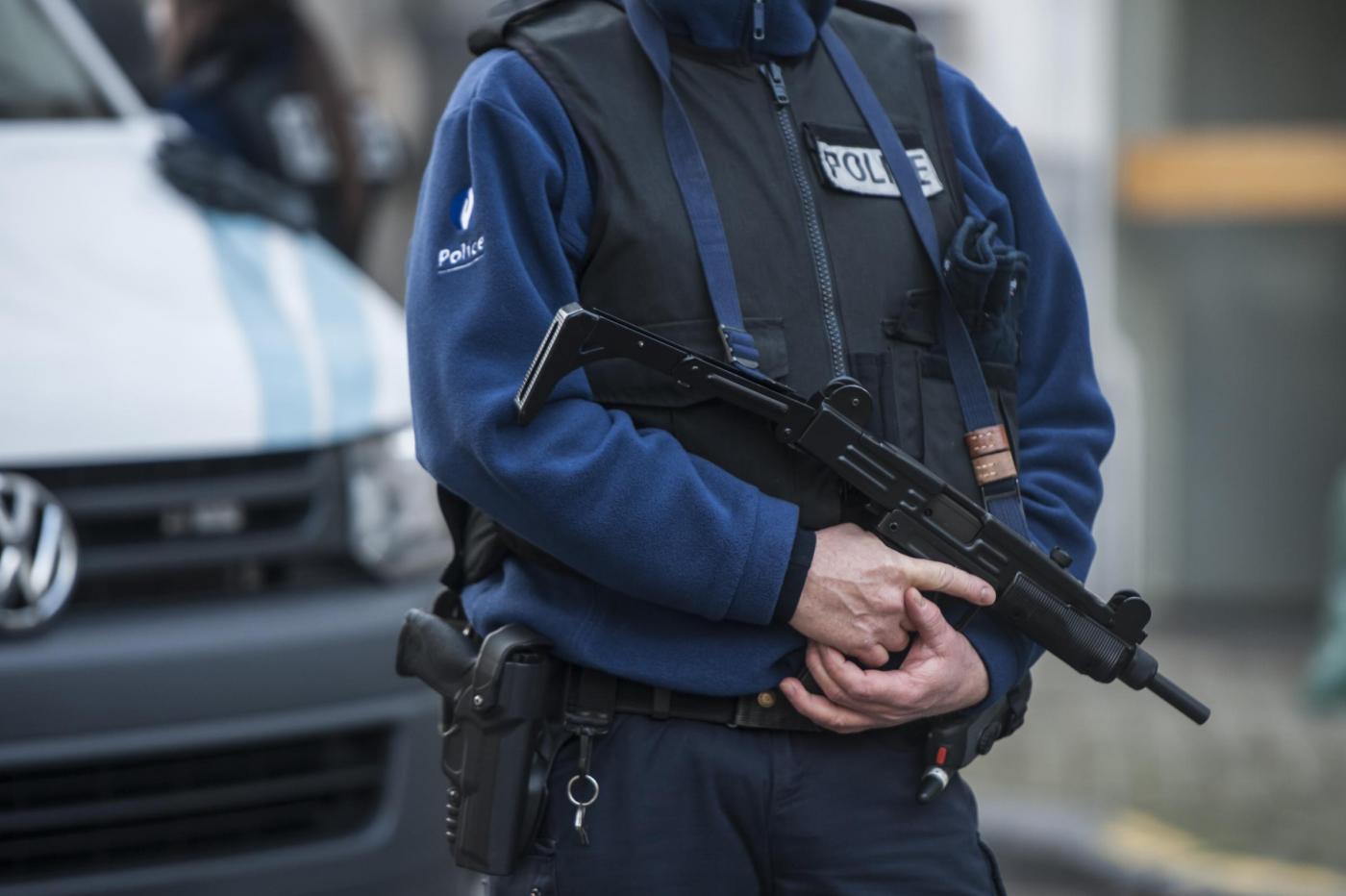 Operazione anti terrorismo della polizia belga nel quartiere ebraico di Anversa.