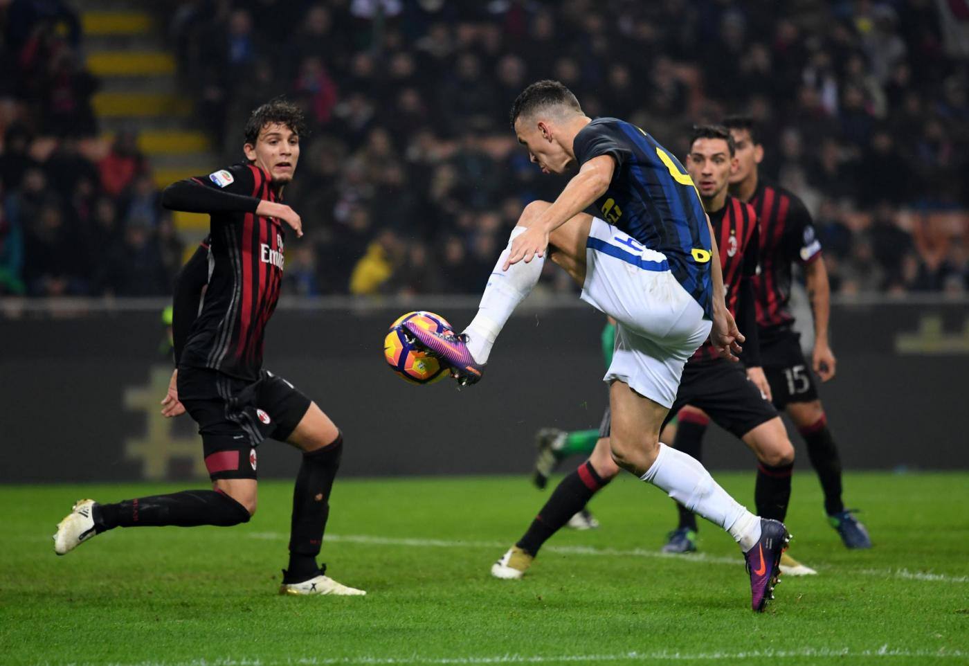 Calcio, Serie A: finisce in pareggio 2 2 il derby di Milano