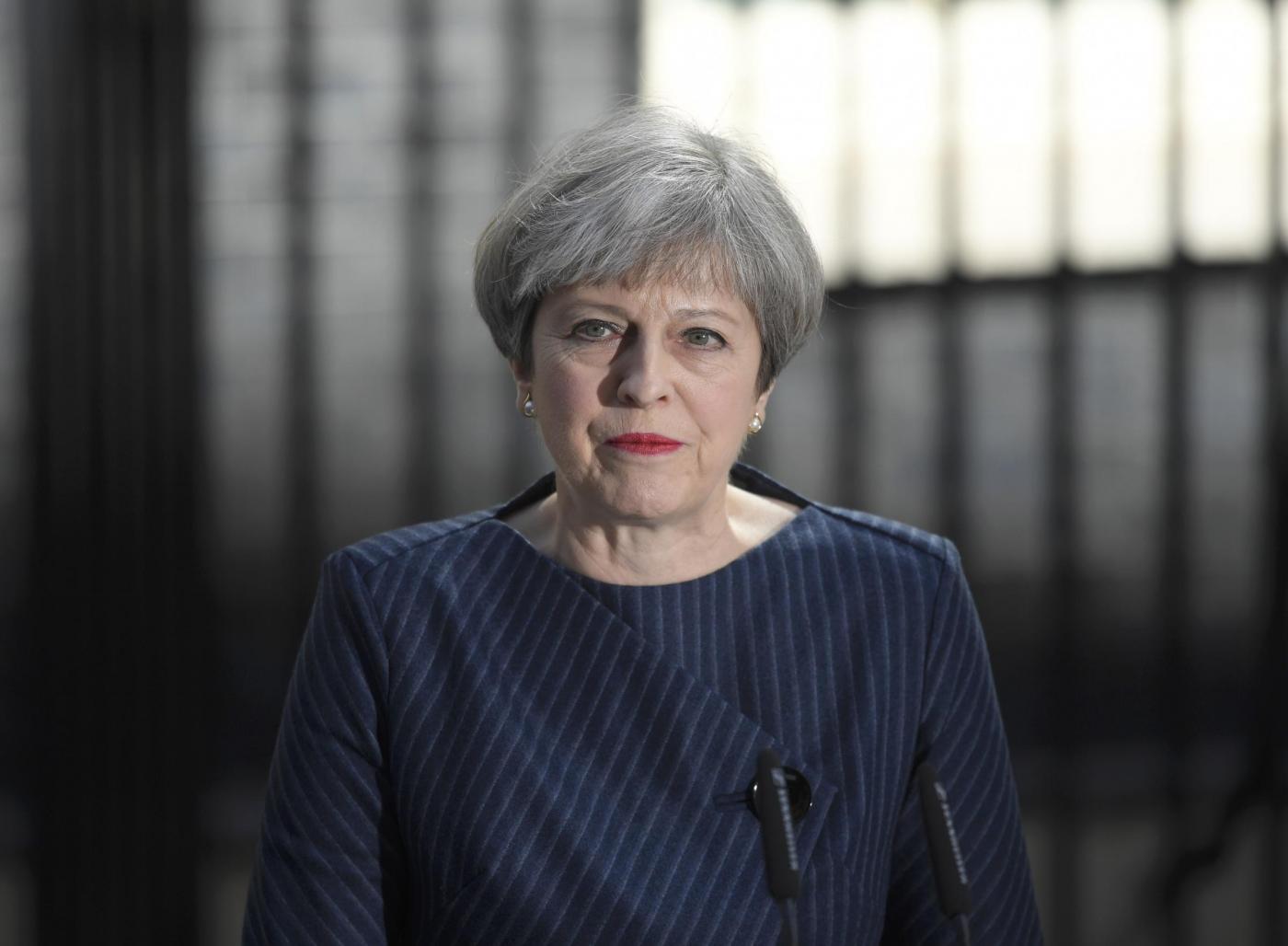 Londra, il premier Theresa May annuncia elezioni anticipate all'8 giugno