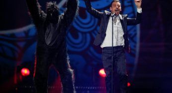 Gabbani all’Eurovision: la Bbc attacca, l’Italia risponde (con i meme)