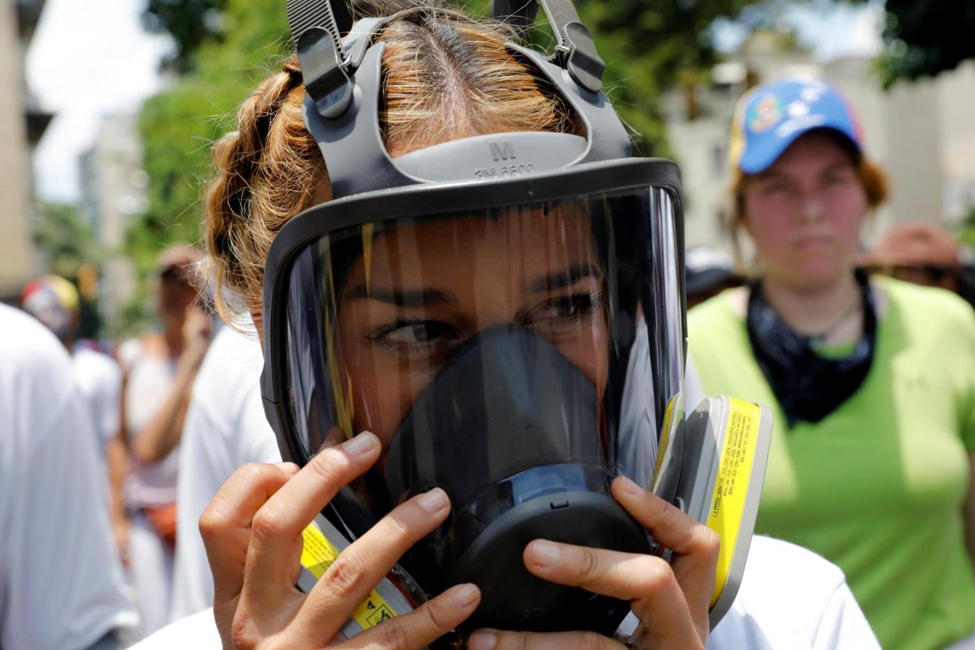 Venezuela, continuano le proteste contro il presidente Nicolas Maduro a Caracas