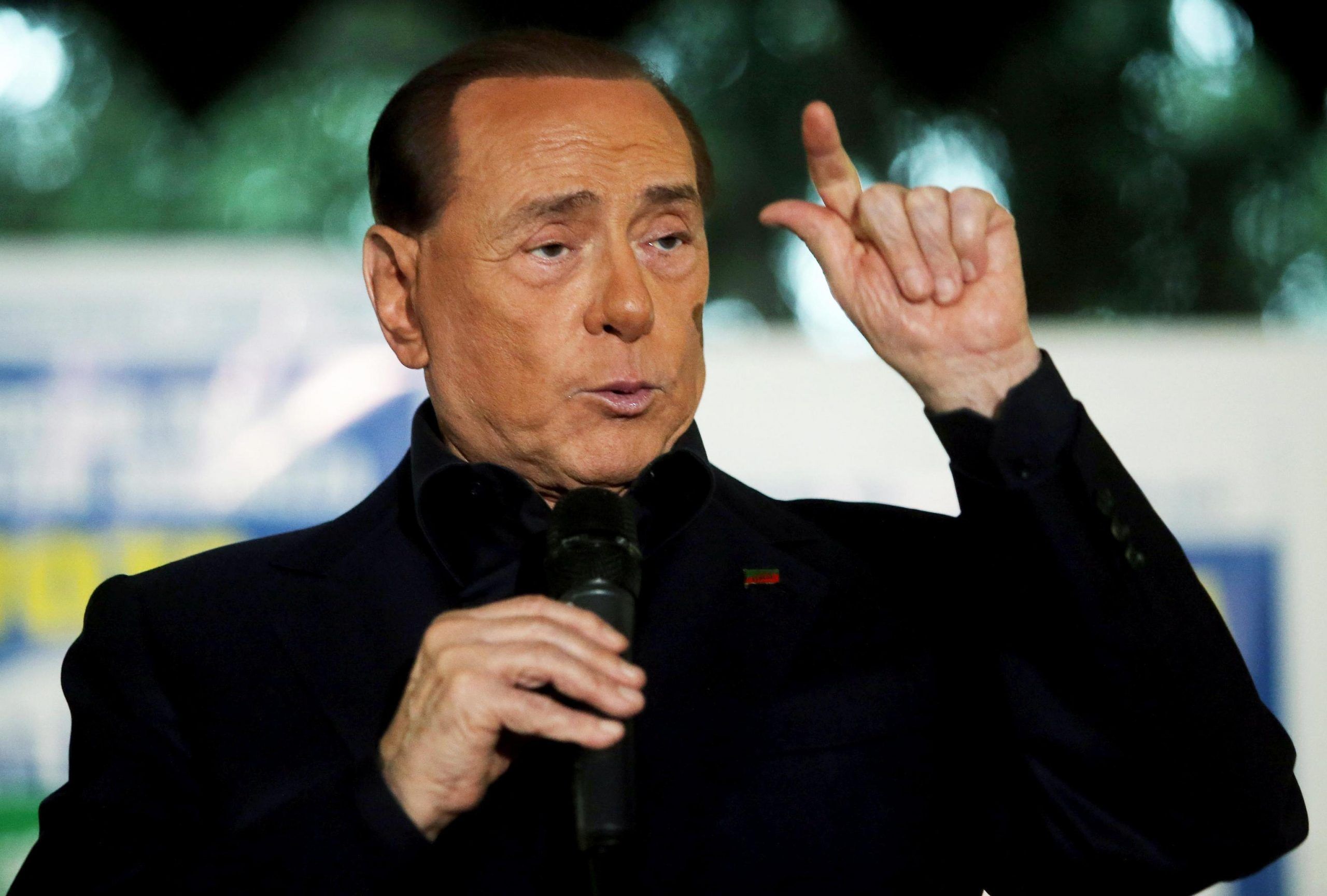 C.destra: Berlusconi, per unità bisogna essere corretti