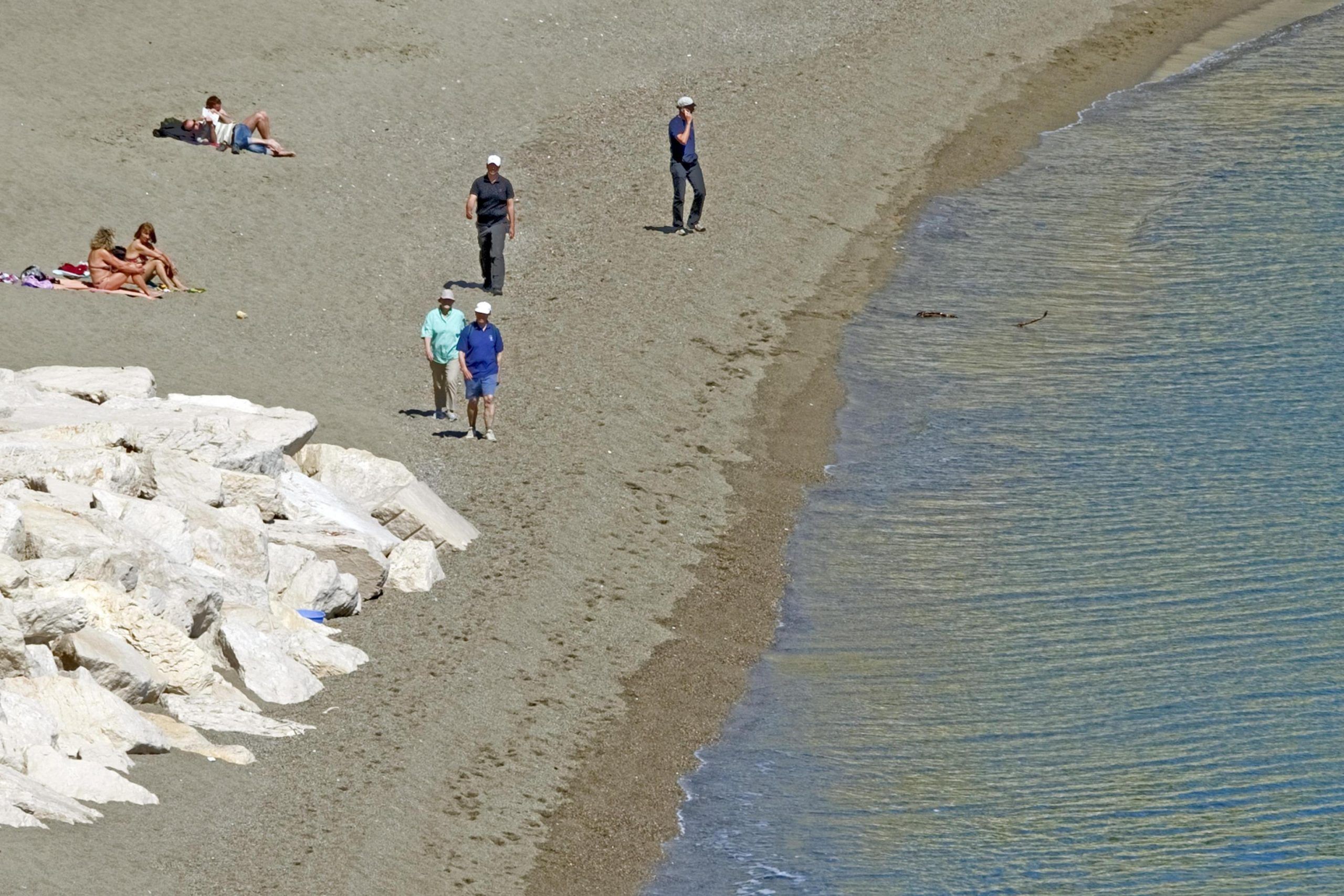 Merkel a Ischia, tra bagni termali e massaggi