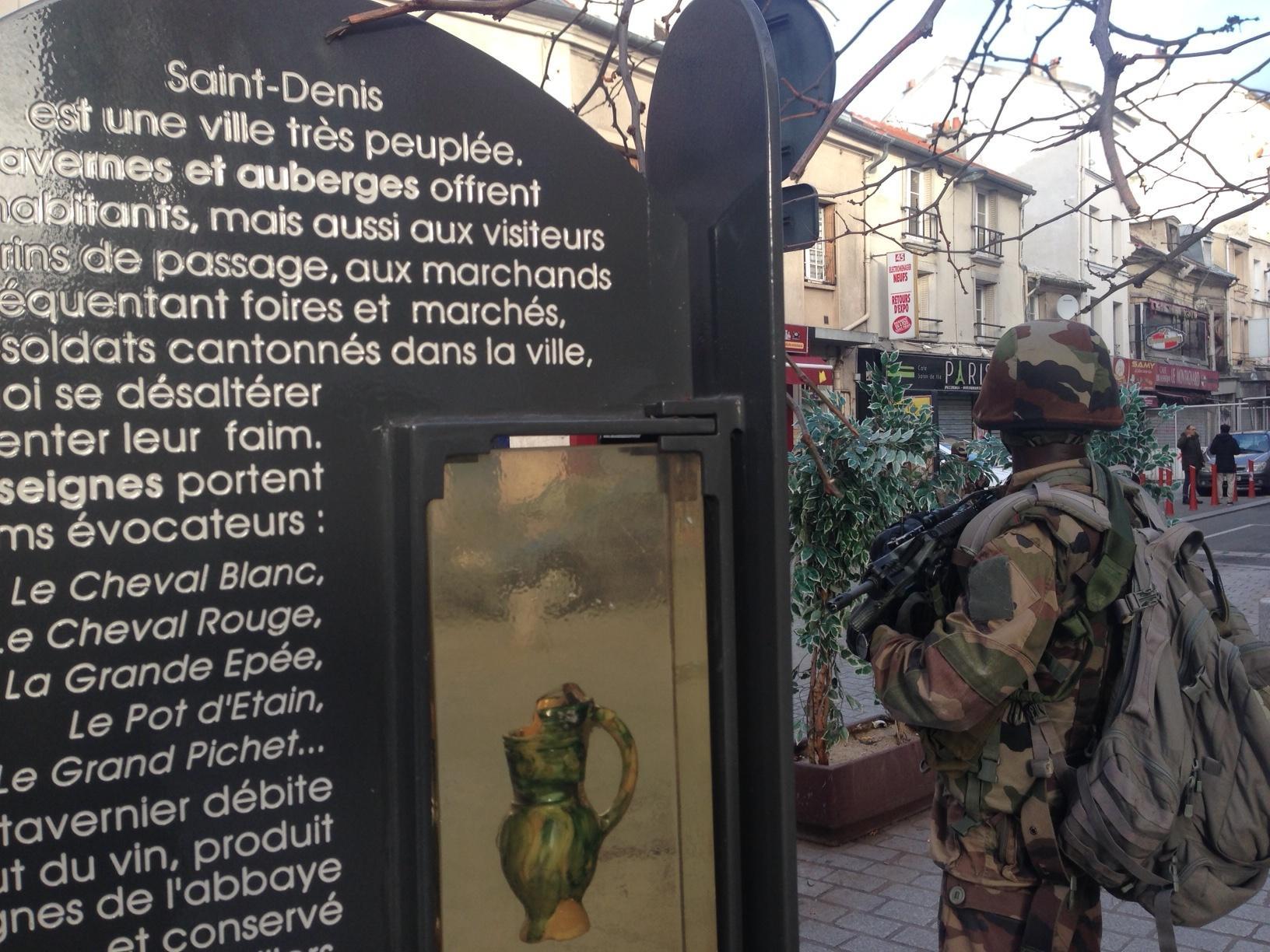 Parigi: blitz all'alba, assedio alla 'mente' delle stragi