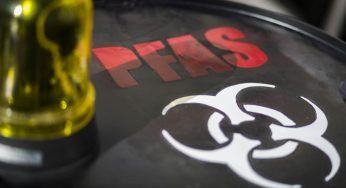 Pfas nell’acqua in Veneto, Zaia adotta i limiti più bassi al mondo: tracce anche in altre Regioni