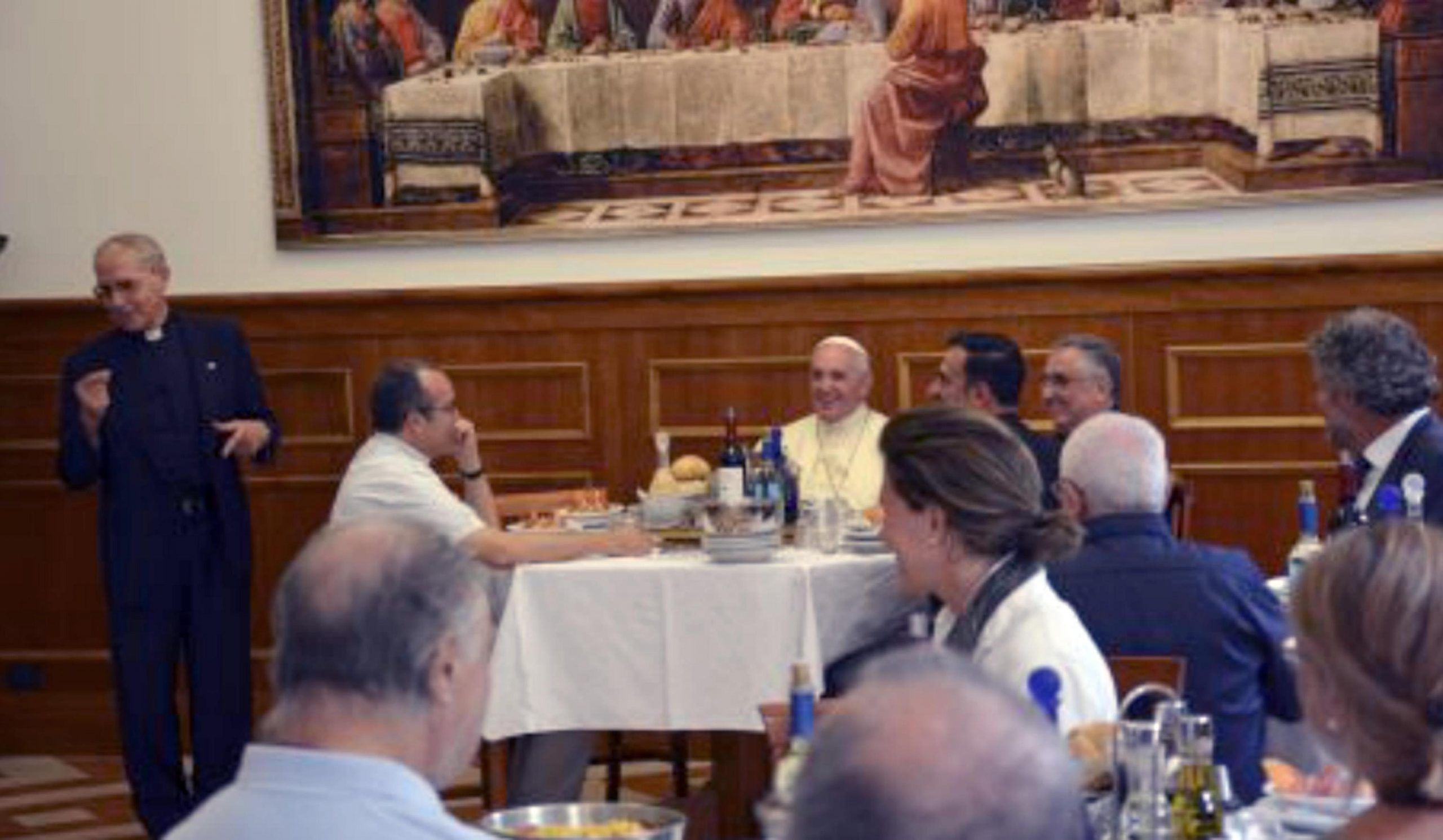 Papa: a pranzo con confratelli gesuiti per festa S. Ignazio