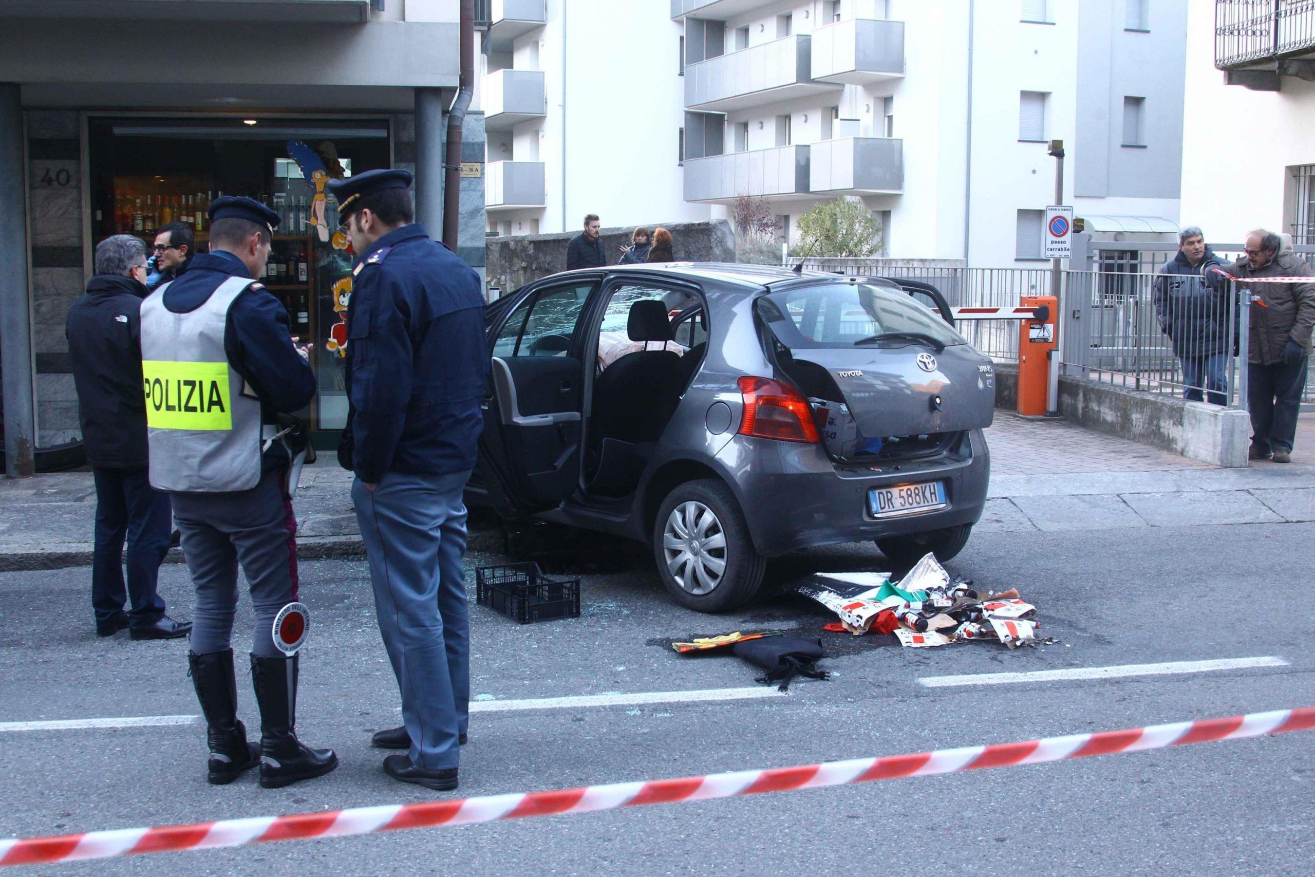 Travolge passanti con auto:uomo esce da ospedale,va in cella