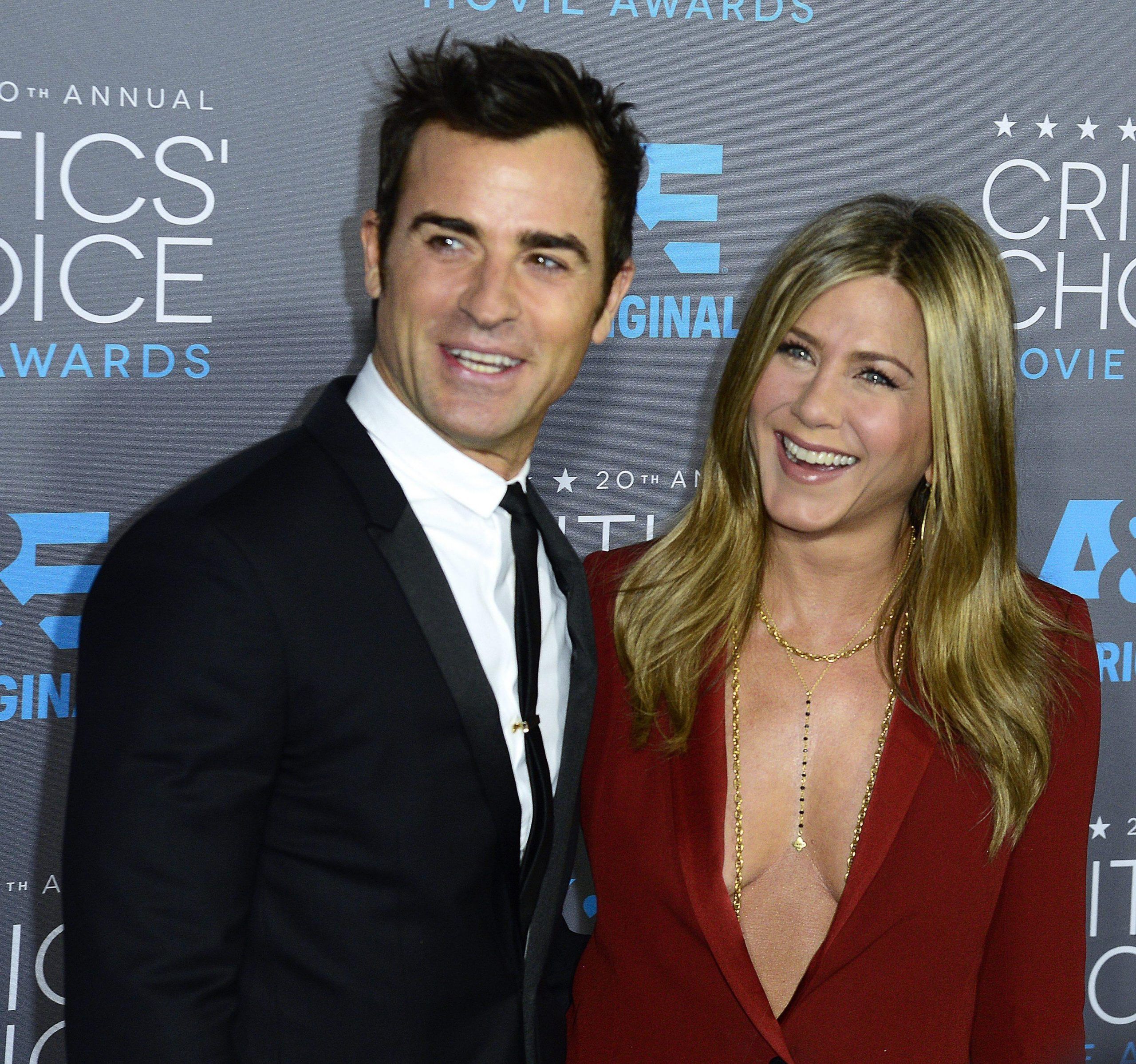 Jennifer Aniston marries Justin Theroux in private Bel Air ceremony