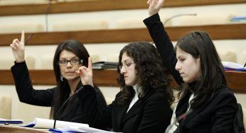 Elezioni politiche e astensionismo giovanile: perché i ragazzi non votano più?