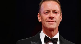 Una statua di Rocco Siffredi al museo di Berlino