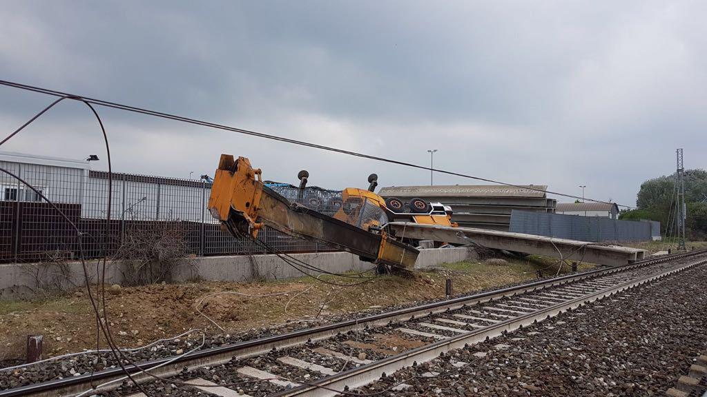 Train derails near Cuneo, some slightly hurt