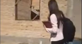 Si laurea e va dal padre muratore in cantiere per ringraziarlo dei suoi sacrifici