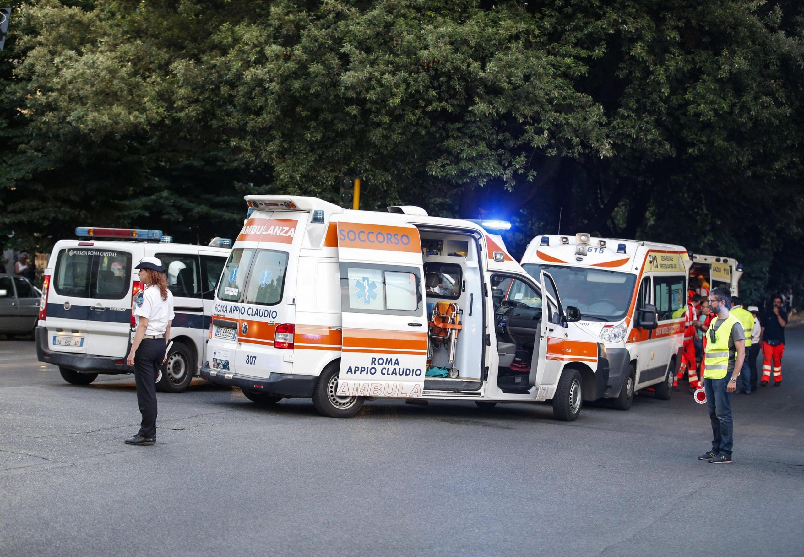 Incidente a Roma 22enne travolta e uccisa da un bus turistico