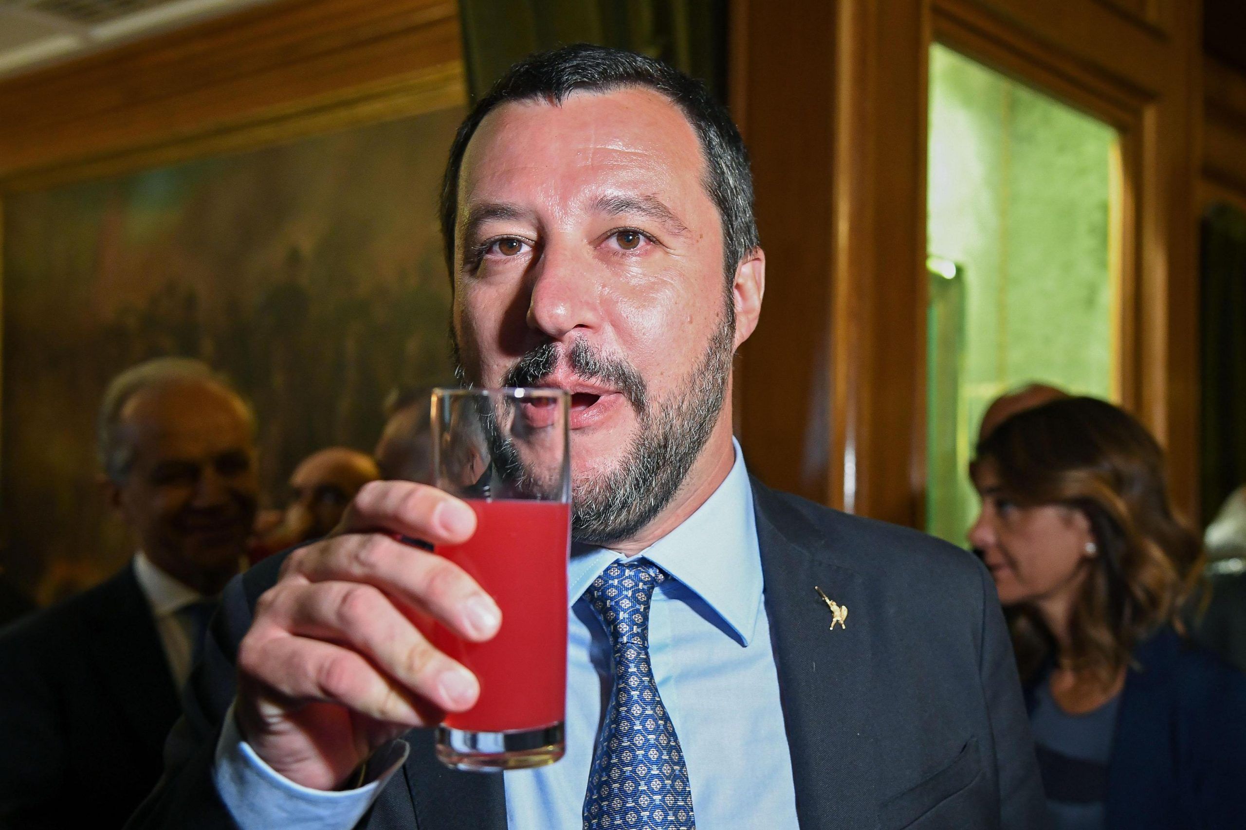 Salvini beve
