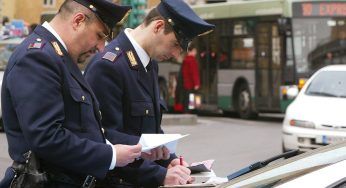 Ritiro immediato della patente per chi guida parlando al cellulare: la proposta di Puccia