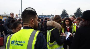 Roma, Ciampino scalo evacuato: presenza di fumo sospetto