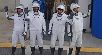 Lanciata Crew Dragon, la navicella spaziale di Elon Musk con a bordo 4 astronauti