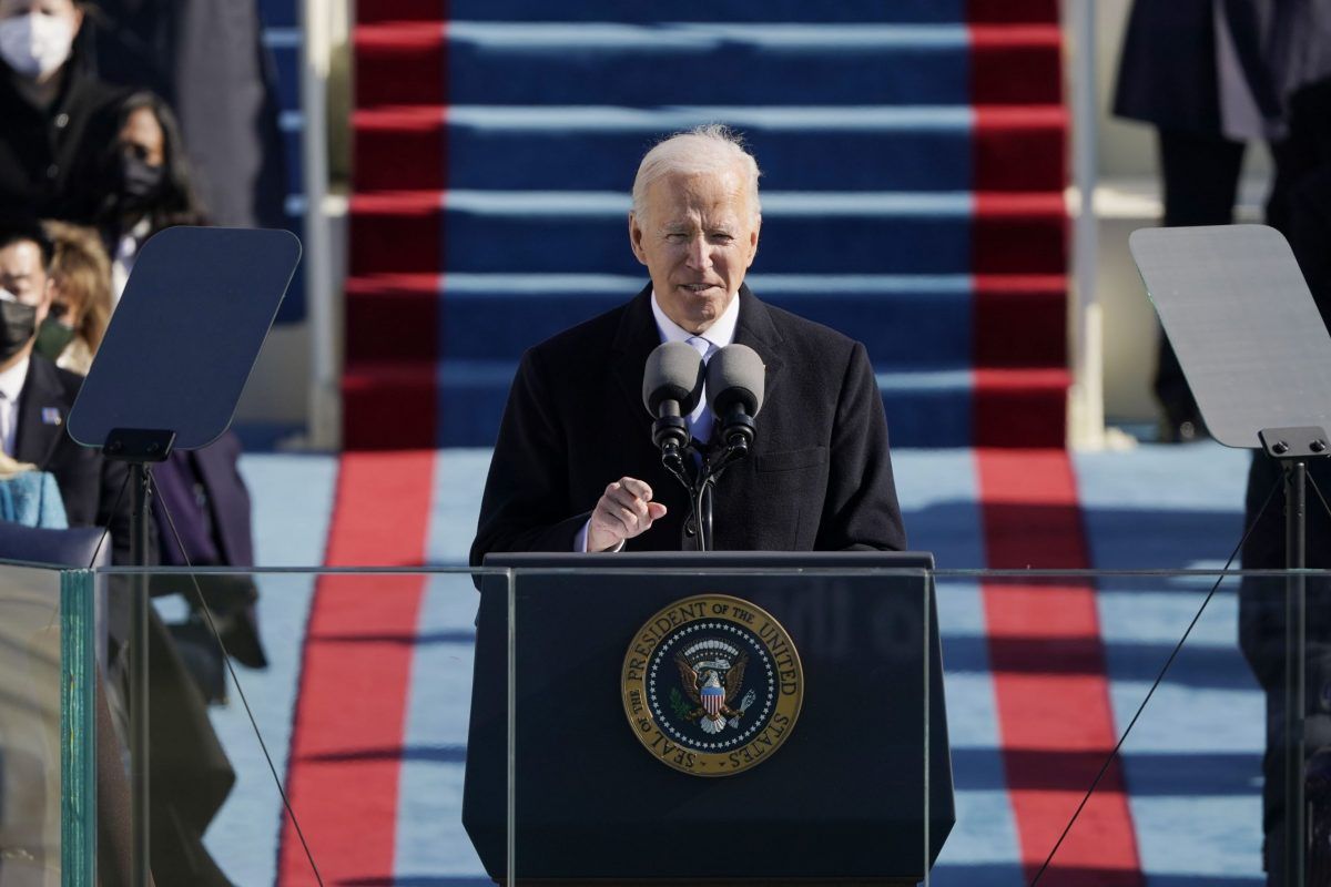 Il presidente degli Stati Uniti Joe Biden parla sul fronte ovest del Campidoglio degli Stati Uniti il 20 gennaio 2021 a Washington, DC. Durante la cerimonia di inaugurazione odierna Joe Biden diventa il 46 ° presidente degli Stati Uniti