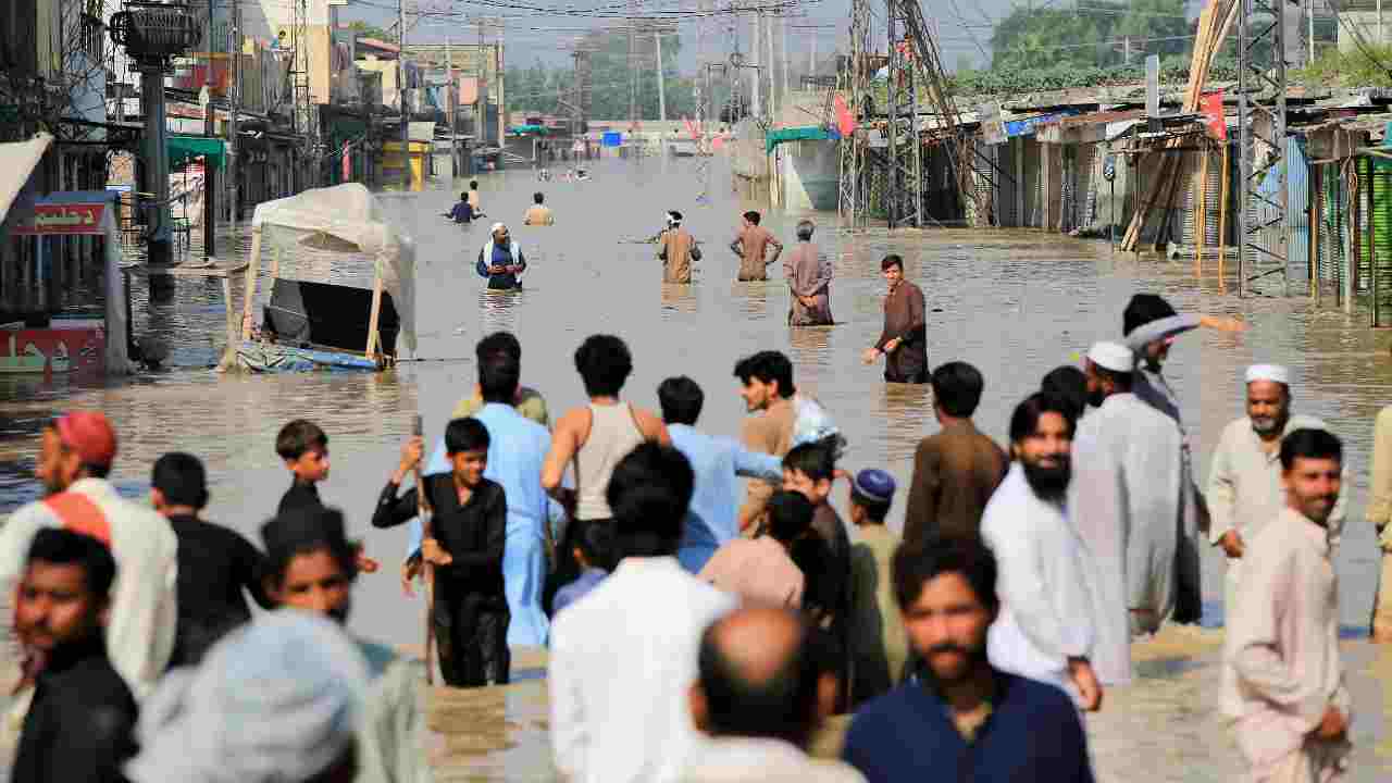 Pakistan inondazioni dopo piogge monsoniche