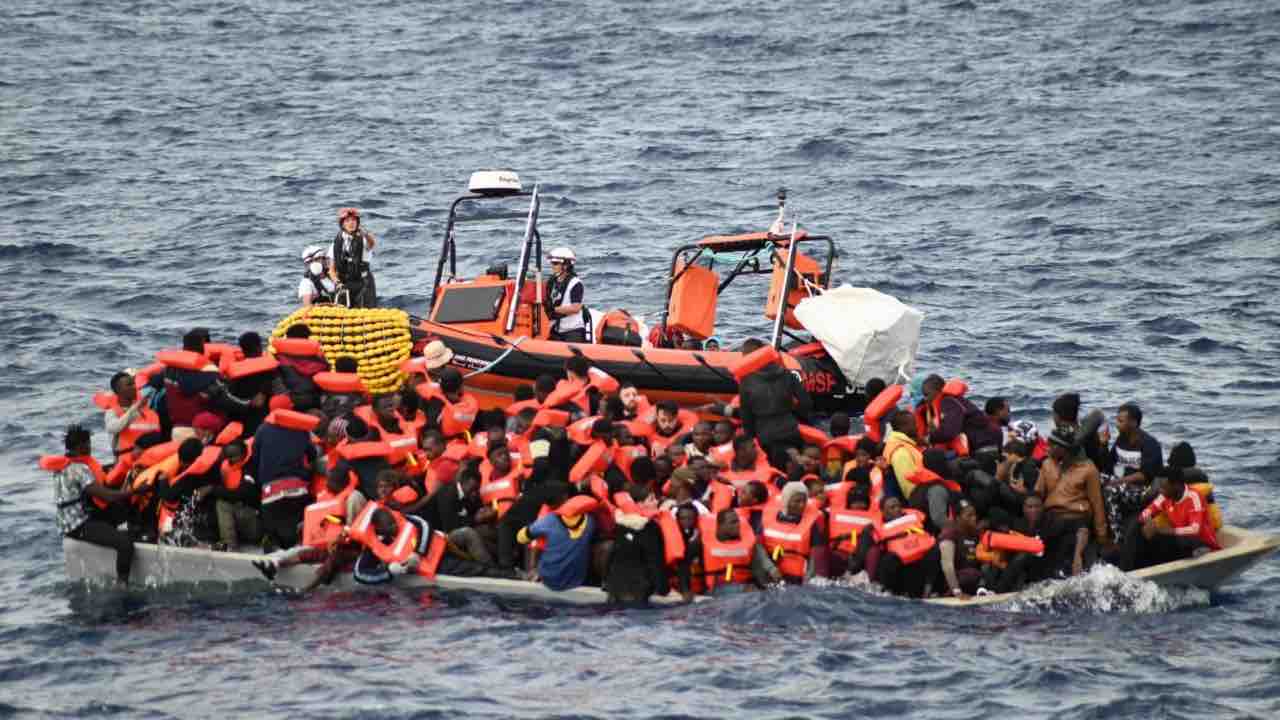 Barca migranti
