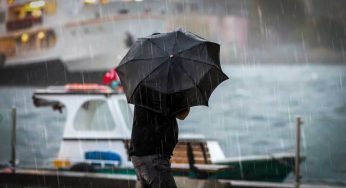 Emergenza maltempo in Sardegna: allerta rossa e nubifragio nell’Oristanese, alberi e pali caduti