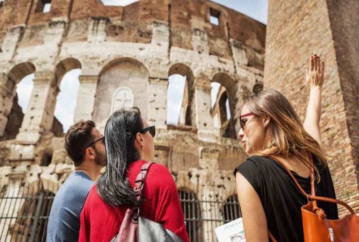 Turisti al Colosseo