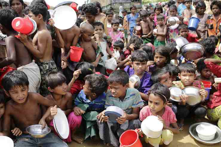 bambini profughi Rohingya