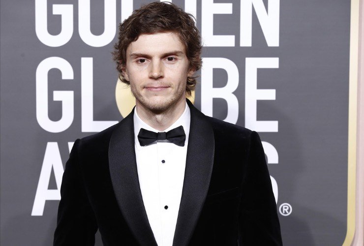 Evan Peters