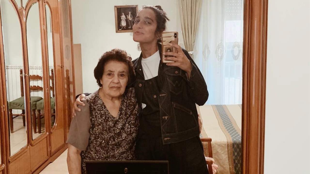 Levante con la nonna Rosalia (foto Instagram)