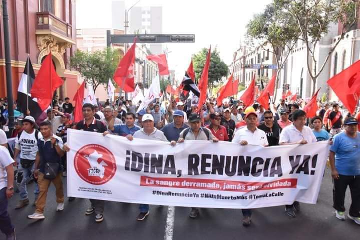 Proteste Perù contro il governo 