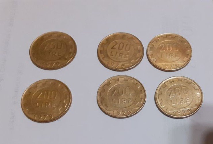 Monete 200 lire