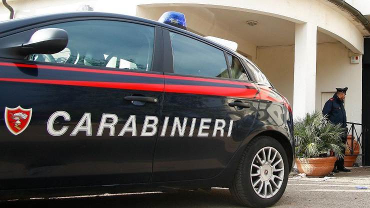 auto carabinieri