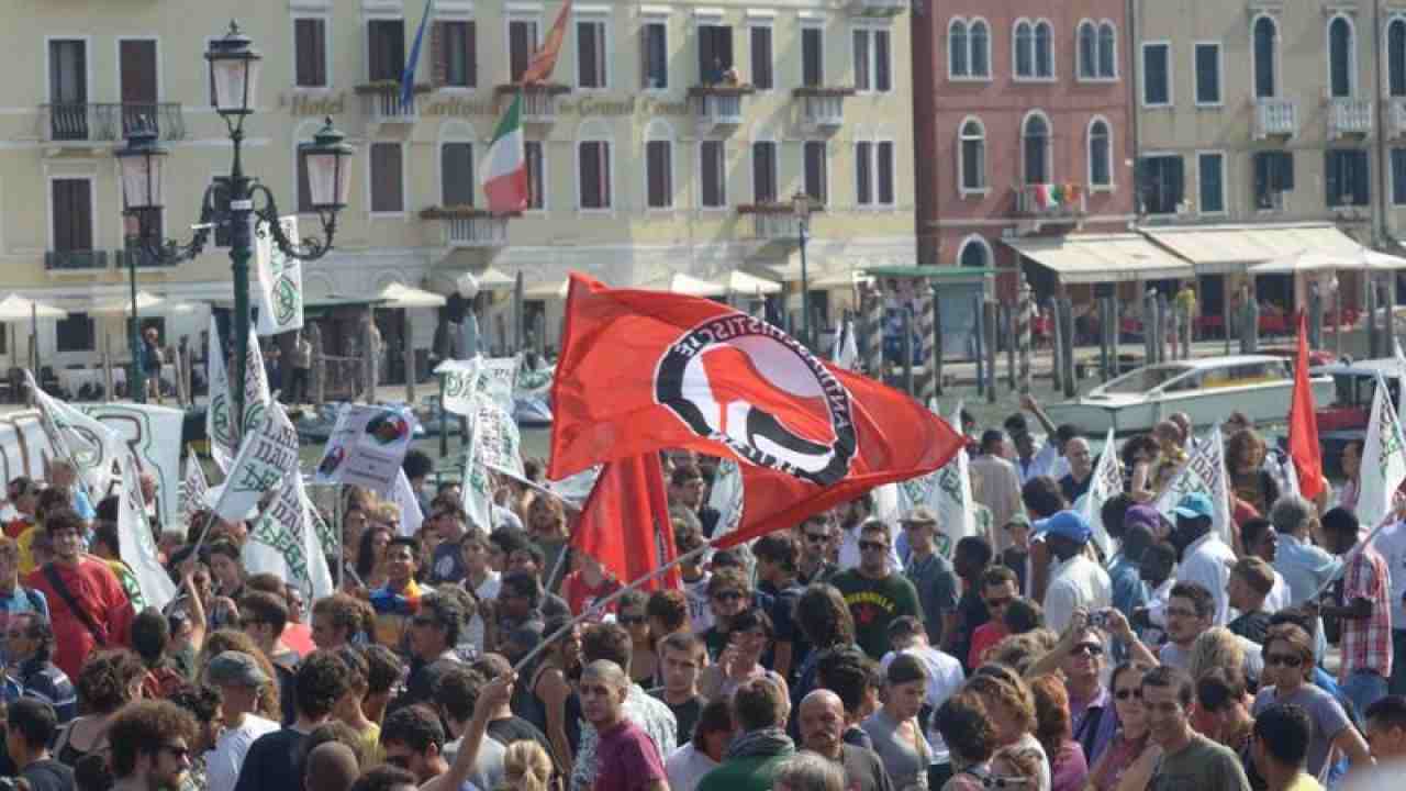 Corteo anarchici a Venezia